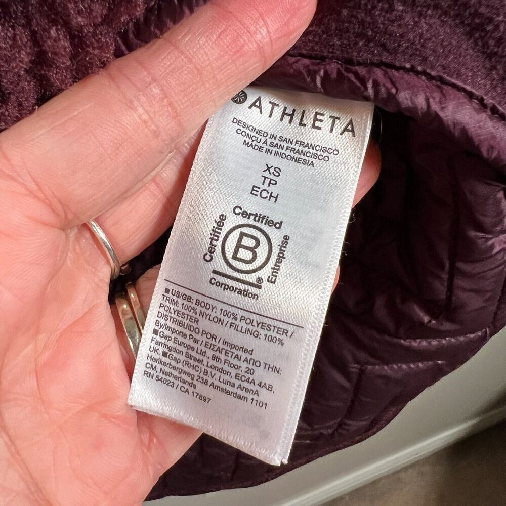 Athleta Cozy Sherpa Snap Sweatshirt Size XS Burgundy Fleece Comfy Travel Active - Picture 10 of 11